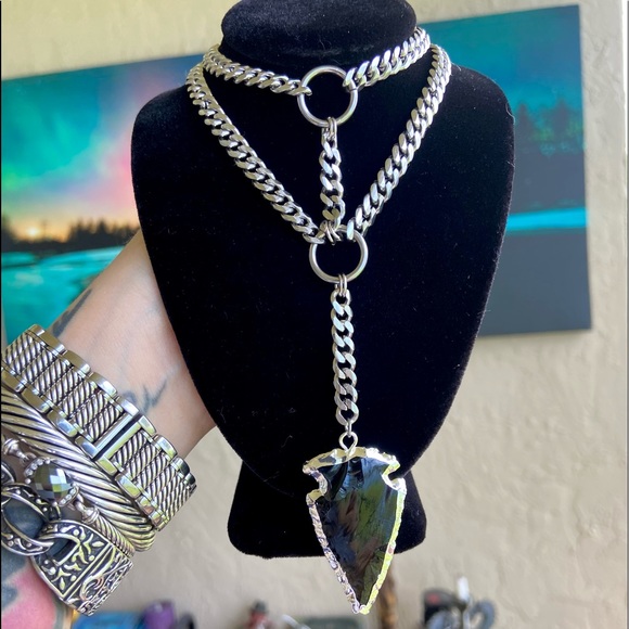 Thick stainless steel chocker obsidian arrow charm - Picture 2 of 13